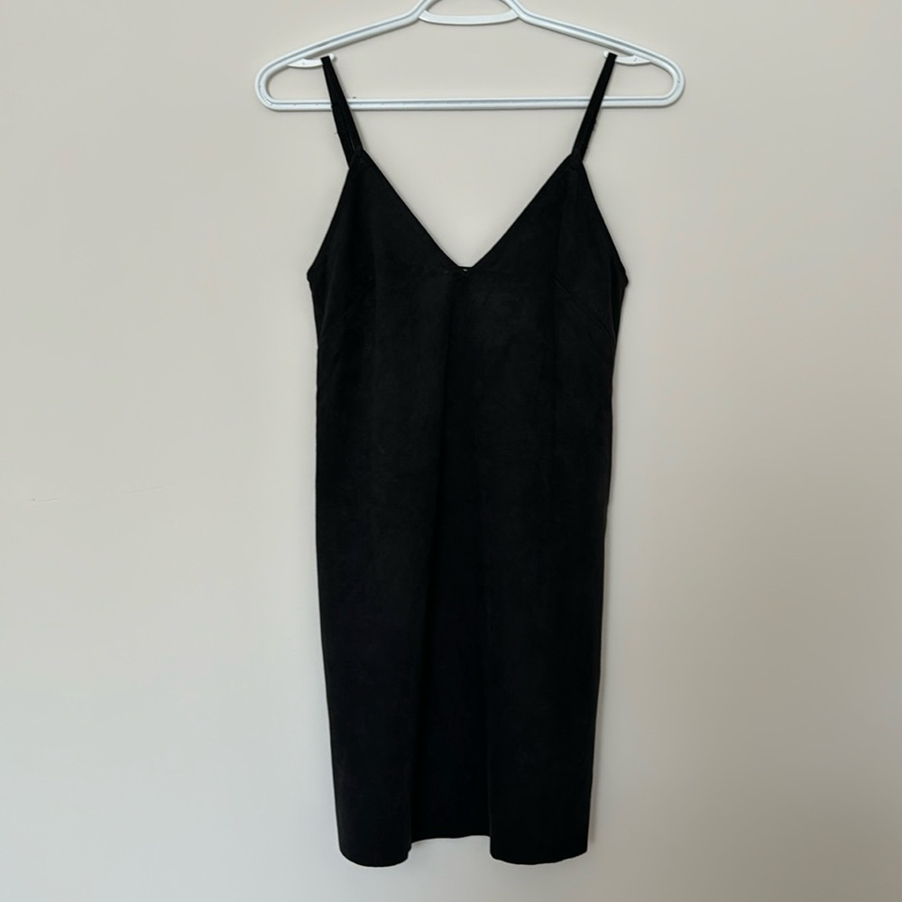 Aritzia Wilfred free black dress